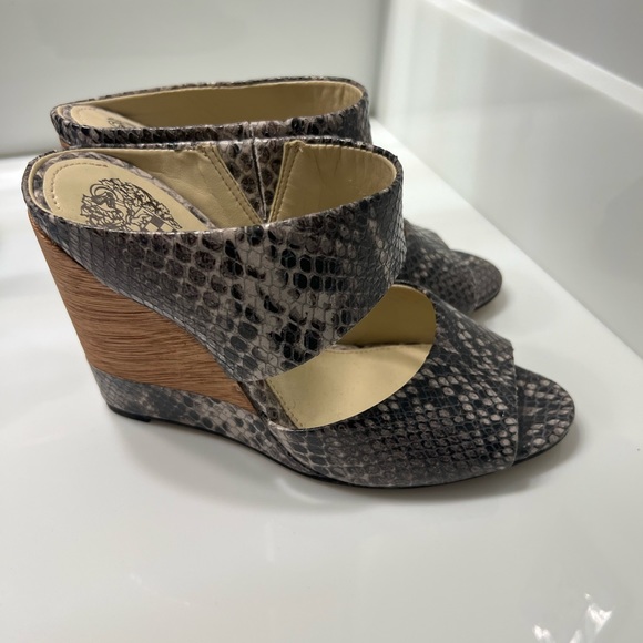 Vince Camuto Mules - Picture 3 of 4